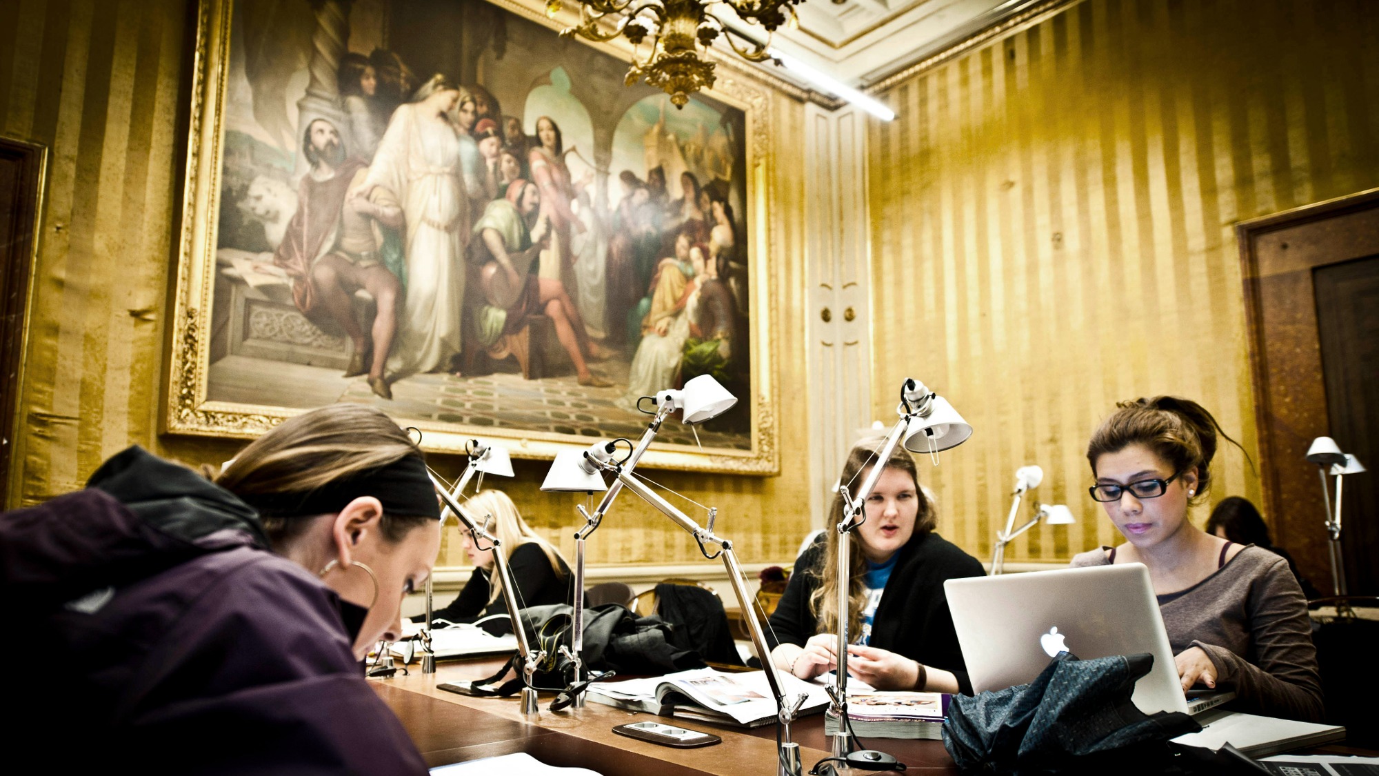  - AUF Introduces JSTOR into Library Catalog